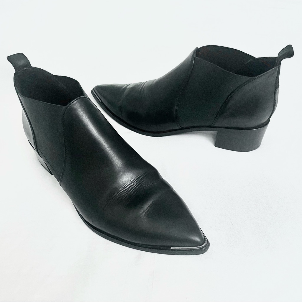 Acne Studios Size 40 Jenny Black Pointed Toe Low Ankle Chelsea Bootie/Boots — image 2 of 8